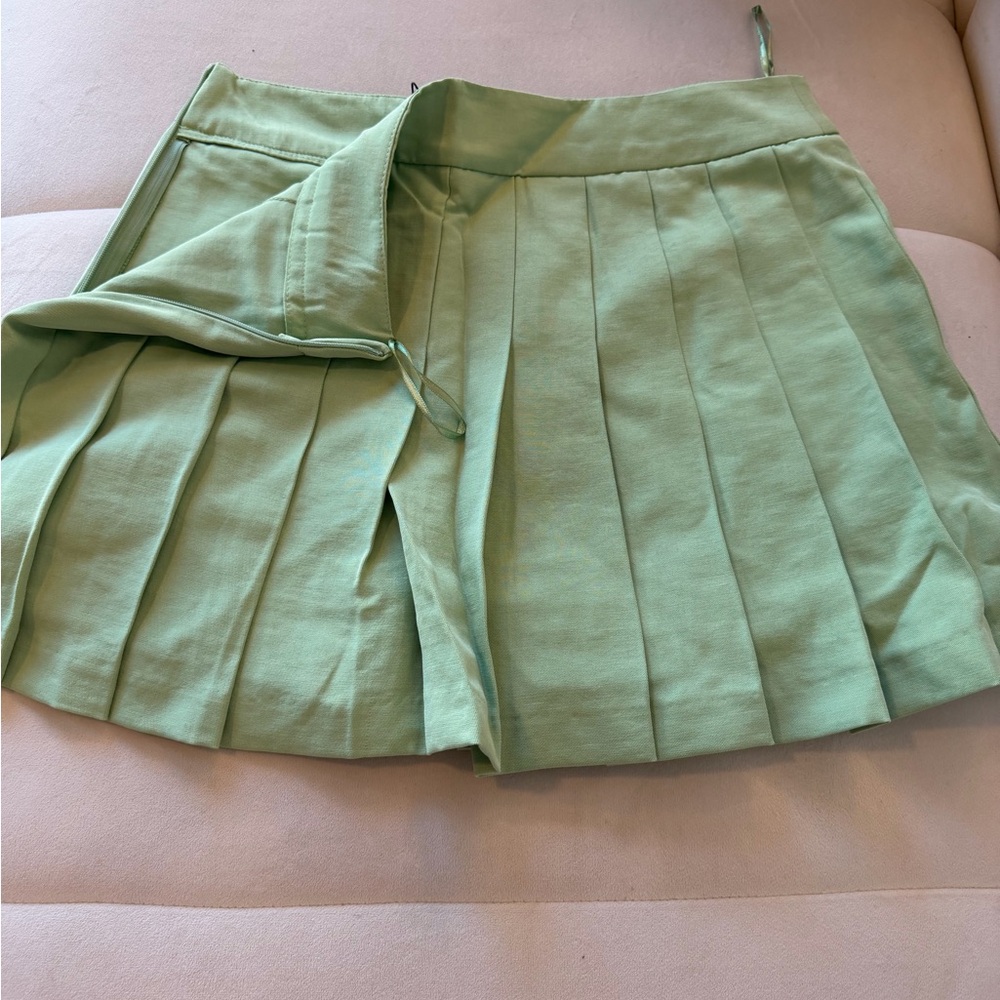 Zara Light Green Pleated Mini Skirt Size XS NWT - Picture 9 of 12